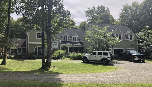 Perfect setting for Family Vacations Short and Long Term Stays Welcomed.