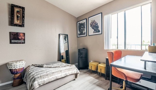 Perfect spacious 1-bedroom apartment in beautiful Hawthorne for your stay