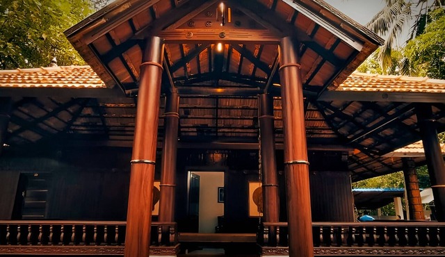 Periyaveettil Heritage Home/Authentic Kerala Nadumuttam House