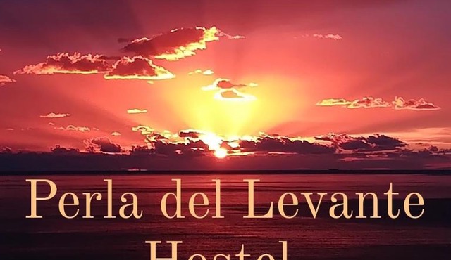 Perla del Levante Hostel