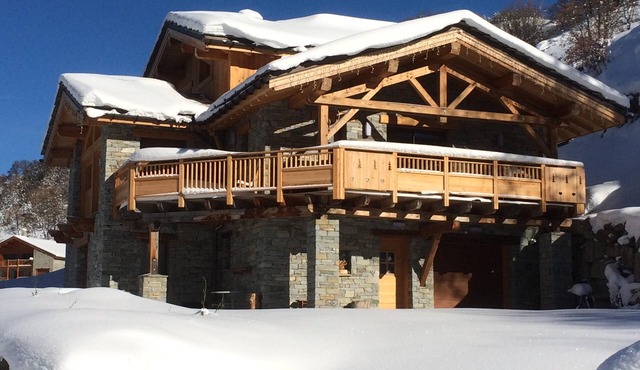 Permanent Chalet Spa Sauna Bar