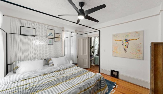 Pet Friendly 2BR in Little Italy # 3