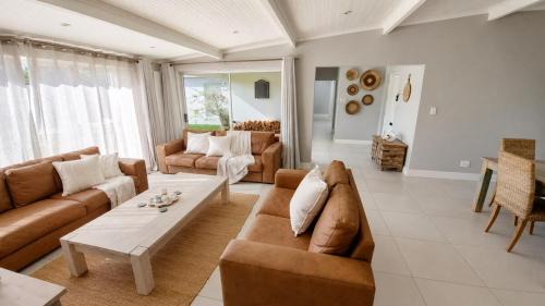 Pet-Friendly, 3-Bed, 2-Bath in Knysna Central