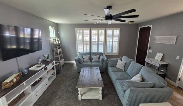 Pet-Friendly 4 bed Home w/Pool Access, Patio & Garage – Walk to Dining!
