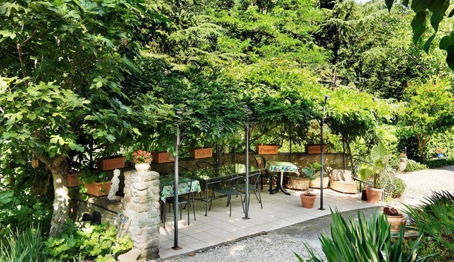 Pet-Friendly Apartment CasaFiò Grotta with Shared Garden & Wi-Fi