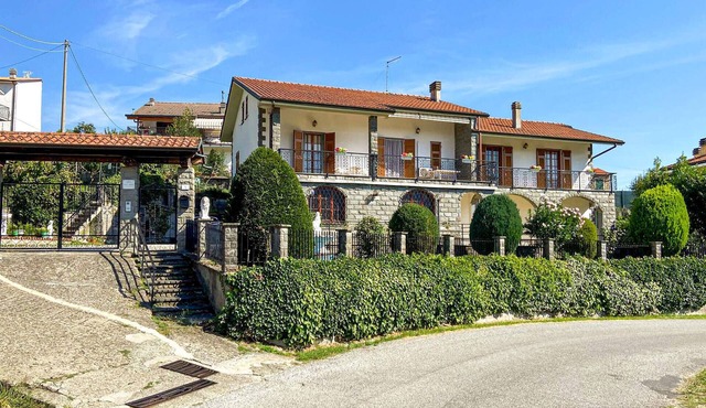 Pet friendly apartment in Cembrano with WiFi
