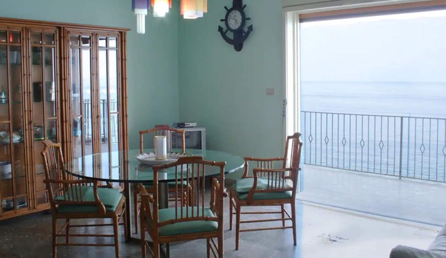 Pet-Friendly Appartamento Luca with Sea View, Balconies & Wi-Fi