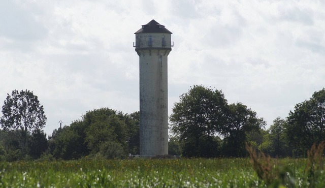Pet-Friendly Castle "chateau d'eau le sable" with Balconies & Wi-Fi