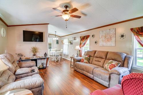 Pet-Friendly Corbin Vacation Rental ~ 4 Mi to Town