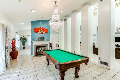 Pet-Friendly Dover Retreat with Yard and Pool Table