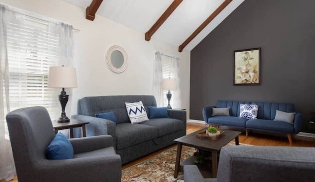 Pet Friendly & Fast WiFi - Fresh at Forest Hills