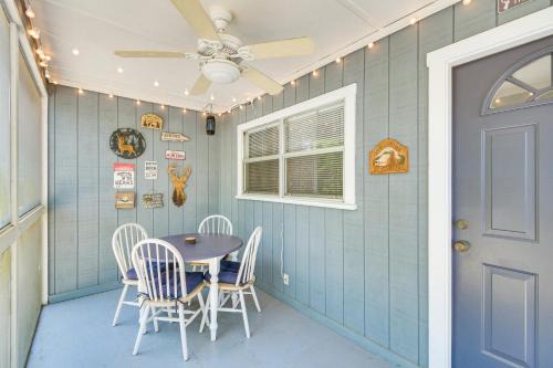 Pet-Friendly Fort McCoy Cabin w/Fire Pit!