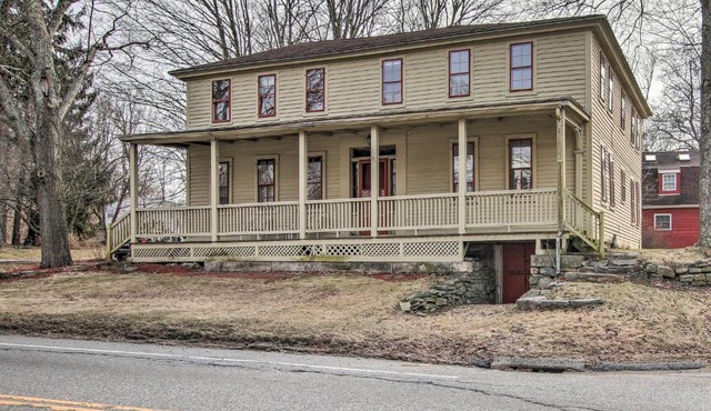 Pet-Friendly Historic Preston Home Near Casinos!