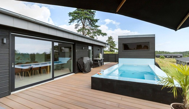 Pet friendly home in Ebeltoft with sauna