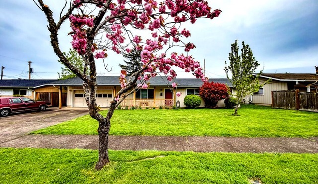 Pet Friendly Home in Quiet, Family Neighborhood