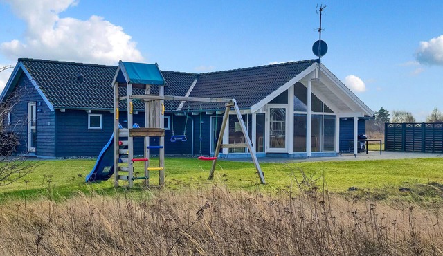 Pet friendly home in Rødby with sauna