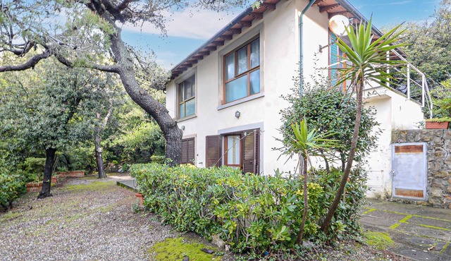 Pet friendly home in Quercianella with WiFi