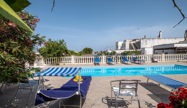 Pet-Friendly Holiday Home Casa Papadia - Trilocale Basilico with Pool & Wi-Fi