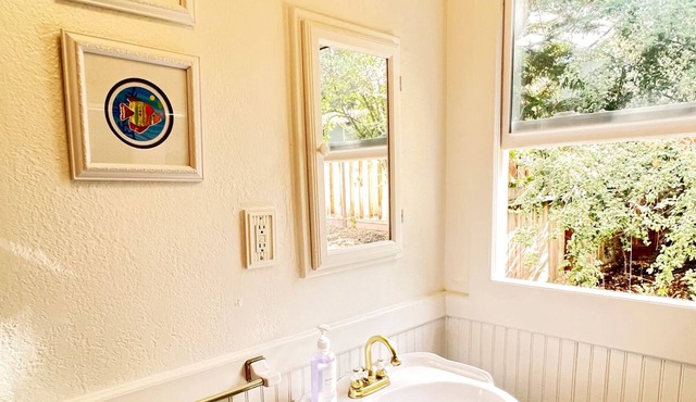 🐶Pet friendly 🏠 Lovely Home Large Backyard 🔑Easy Check-in