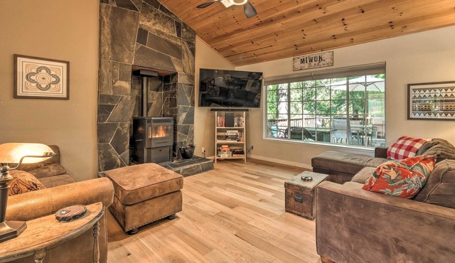 Pet-Friendly Modern Mountain Home w/ Deck, Hot Tub