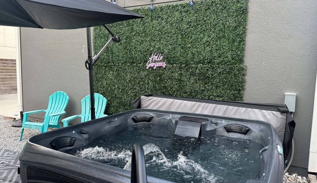Pet Friendly Modern Zen Studio Retreat w/Hot Tub! by RedAwning
