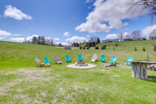 Pet Friendly Near Beach w/Grill, Firepit, Games