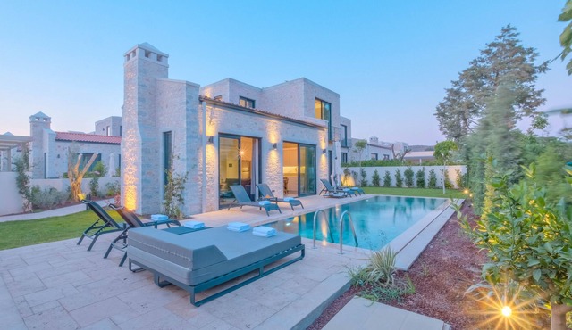 Pet-friendly Private Lux Villa with Private Pool