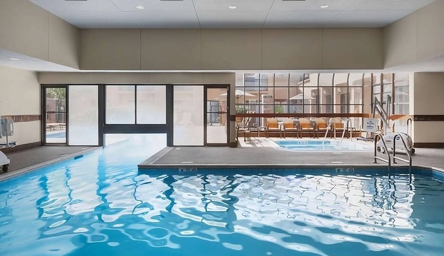 Pet-friendly Property, Two Swimming Pools! Spacious Unit!