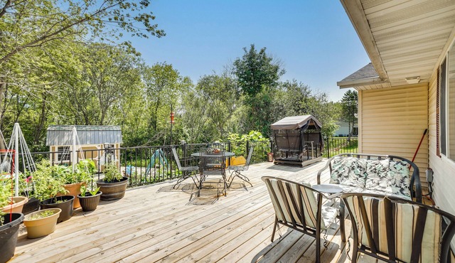 Pet-Friendly Sheboygan Home: 4 Mi to Lake Michigan