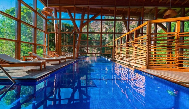 Pet-Friendly Spacious Room Near Machu Picchu | Free Parking | Onsite Pools