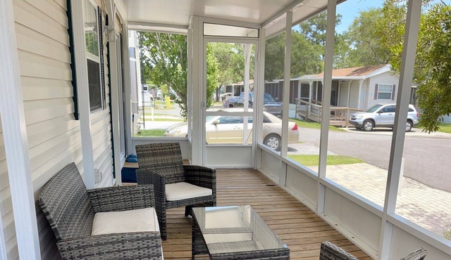 Pet Friendly St. Augustine Cottage - Just 2 blocks from the beach!