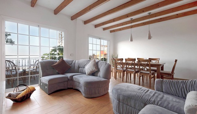 Pet-Friendly Vacation Home "Casa Luz" with Sea View, Whirlpool & Wi-Fi