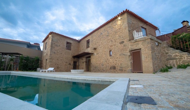 Pet-friendly Vacation Home Villae Carreiro with Pool, A/C, Wi-Fi, Garden & Terrace