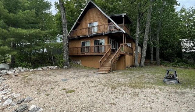PET FRIENDLY WITH A SANDY BEACH AND A MOORING