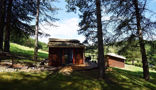 Petit chalet au Domaine du Lac de Goulens -piscine