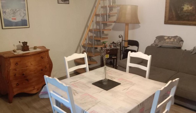 Petite maison de village de montagne