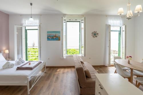 Petra Sea View Studio