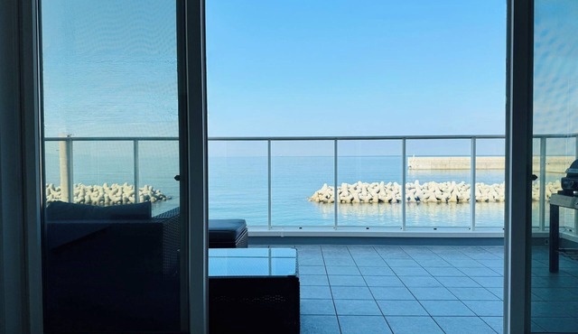 Pets allowed Oceanfront balcony on Awaji Island /Sumoto Hyōgo