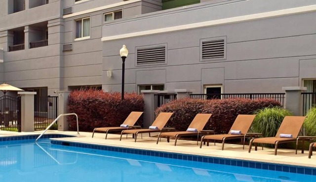 Pets are Allowed Here! 3 Modern Units, Seasonal Outdoor Pool!