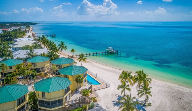 PF Pool Beach Kitchen Sleep 6, Hot Tub W&D Marina WiFi Parking