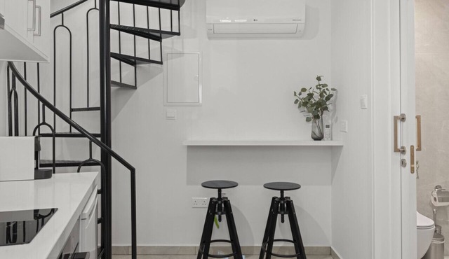 Phaedrus Living: Alkminis Seaside Suites Praia