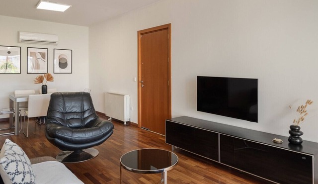 Phaedrus Living: Evergreen Nicosia City Residence