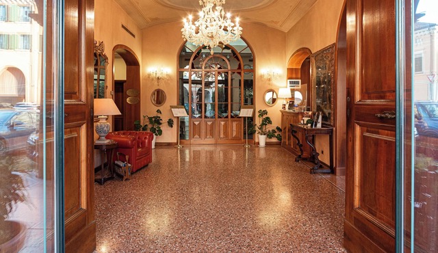 Phi Hotel dei Medaglioni