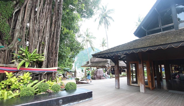Phi Phi Banyan Villa