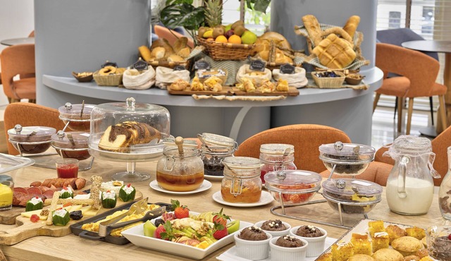Phidias Piraeus Hotel