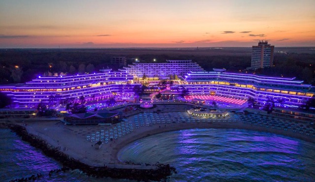 Phoenicia Blue View