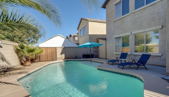 Phoenix Home w/ Private Pool Near Amphitheatre!