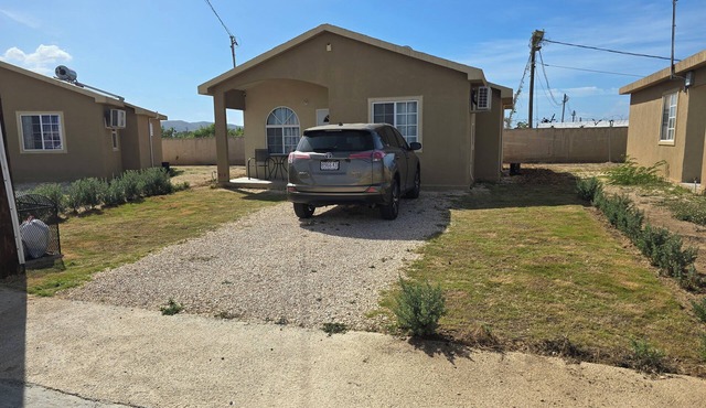 Phoenix Rising Superb bungalow with AC in Portmore - 2 bedrooms