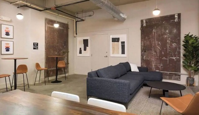 Photo Studio/loft apartment