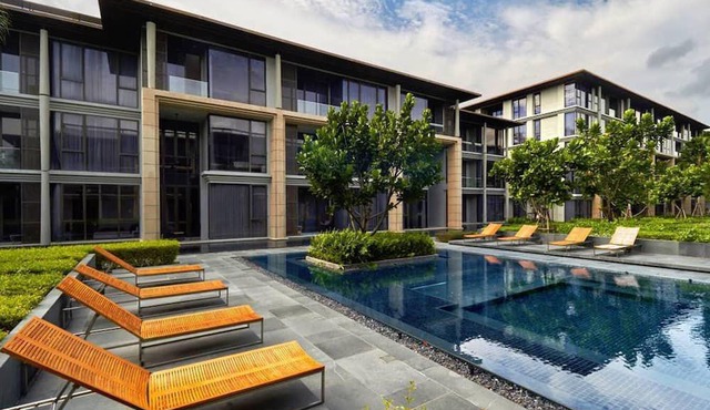 Phuket - Julian Beachfront House